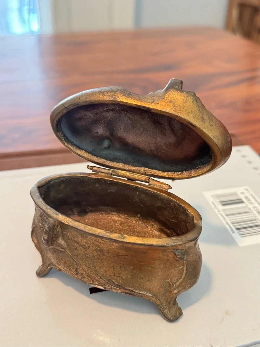 Vintage 1960S Metal Gilded Trinket Box antique jewelry casket